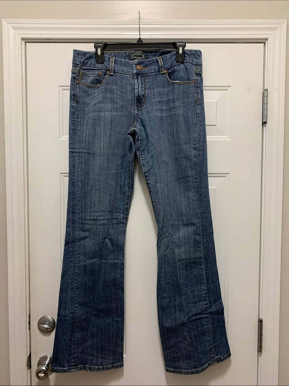7 For All Mankind Women's Medium Blue Boot Cut Jeans Size 33 (Size 14)